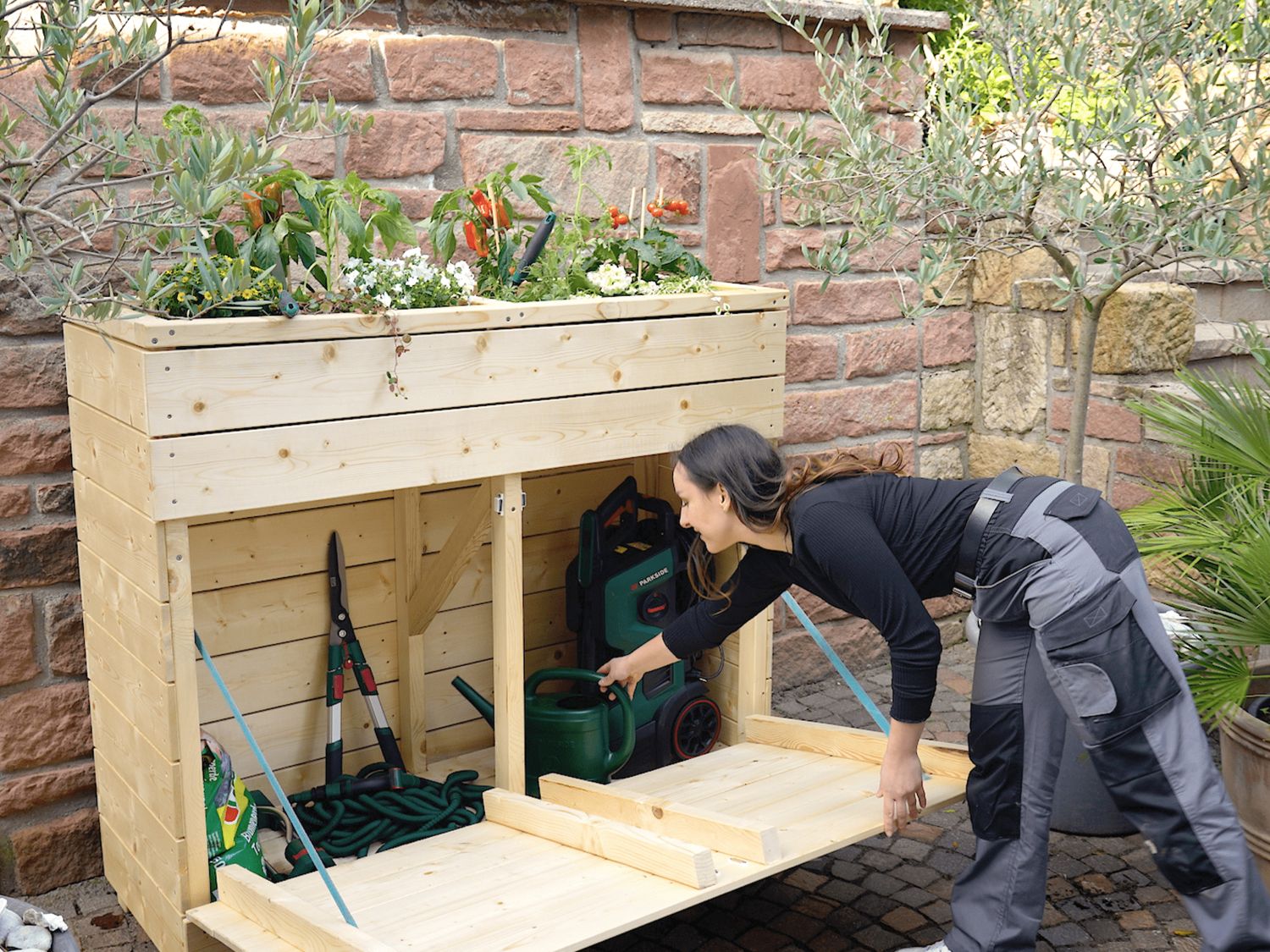 Renouveler votre jardin ce printemps avec les solutions de Parkside 3 Commande de bricolage PSY avec stockage